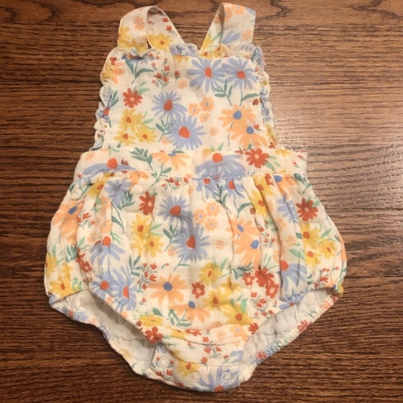 NEW Angel Dear Muslin Romper Size 0-3 Months - Picture 3 of 9